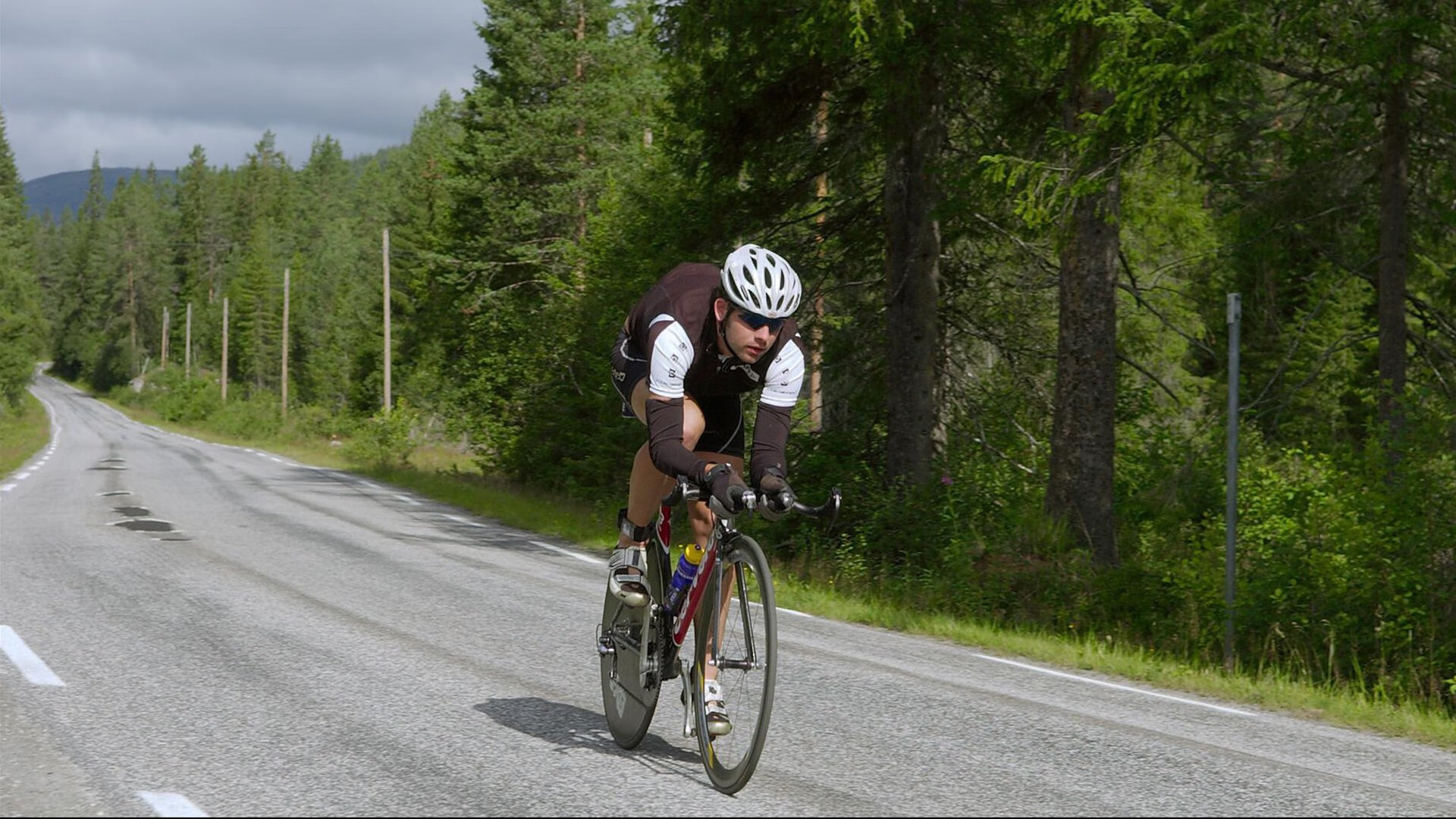 霍勒迪爆发撕裂绿军防线,猛龙决胜局上演北境逆袭